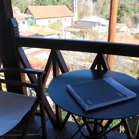 Spitiko Holiday home Tris Elies